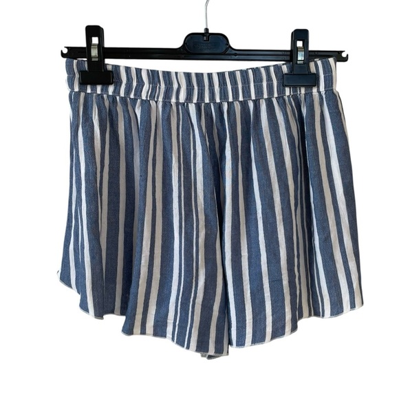 American Eagle Outfitters Blue and White Striped High Waist Shorts - Picture 3 of 5